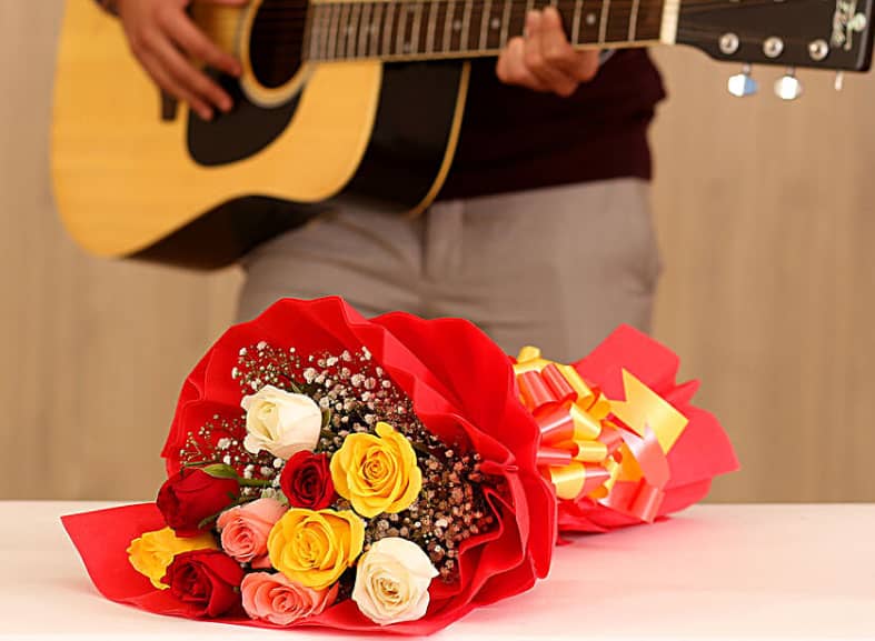 Gifts N Guitarist Service for Anniversary